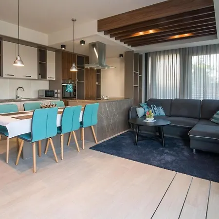 Appartamento Beautiful In Krk W/ Outdoor Swimming Pool And 2 Bedrooms *