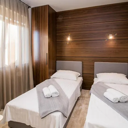 Beautiful In Krk W/ Outdoor Swimming Pool And 2 Bedrooms Krk Town